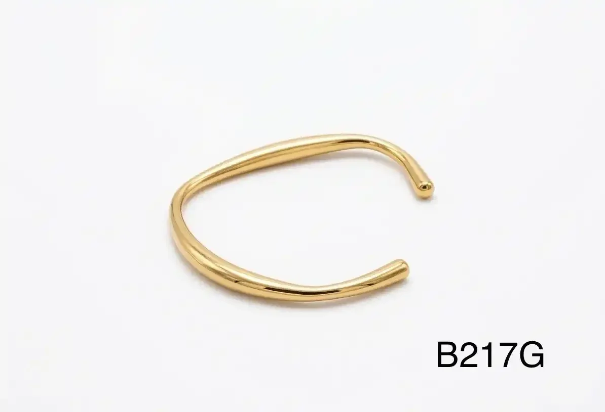 STAINLESS STEEL BRAZALETE GOLD B217G