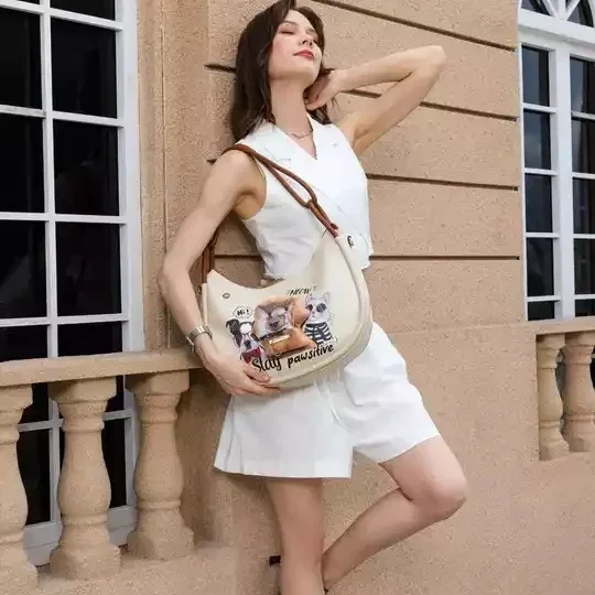 CARTERA NICOLE LEE BB17038 BIG BROTHER